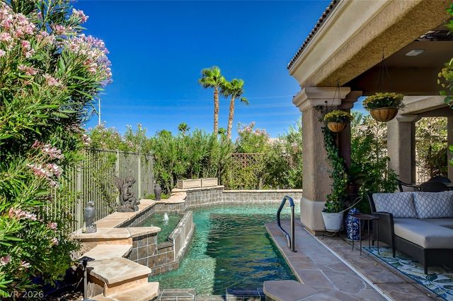10266 Romantico Drive, Las Vegas, NV 89135
