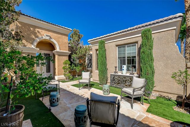 10266 Romantico Drive, Las Vegas, NV 89135
