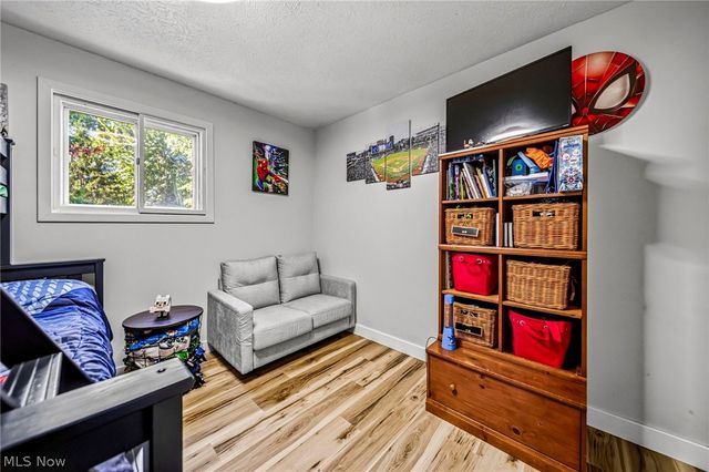 38102 Parkway Boulevard, Willoughby, OH 44094