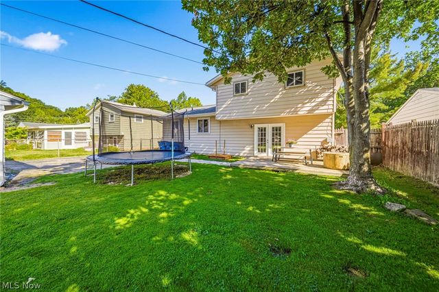 38102 Parkway Boulevard, Willoughby, OH 44094
