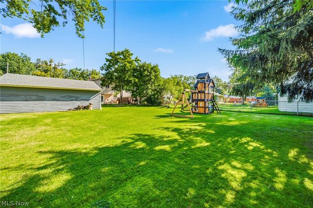 38102 Parkway Boulevard, Willoughby, OH 44094