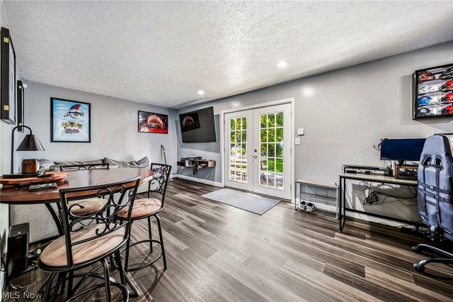38102 Parkway Boulevard, Willoughby, OH 44094