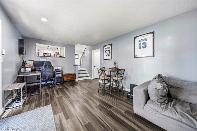 38102 Parkway Boulevard, Willoughby, OH 44094
