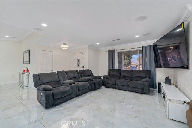 2649 28th, Highland, CA 92346