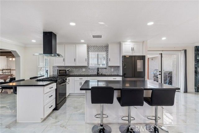 2649 28th, Highland, CA 92346