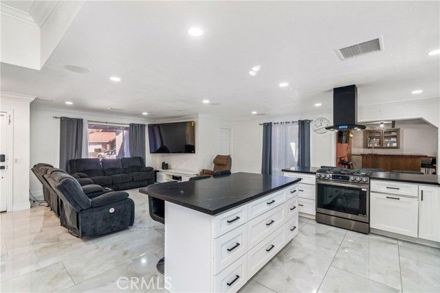 2649 28th, Highland, CA 92346