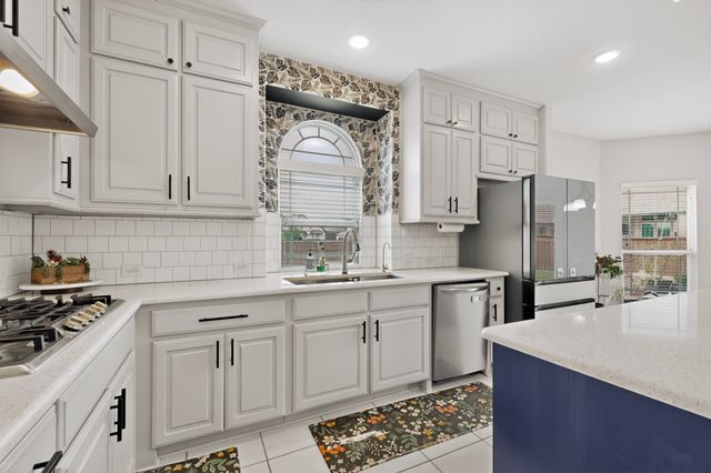 1296 Pleasant Run Drive, Haslet, TX 76052
