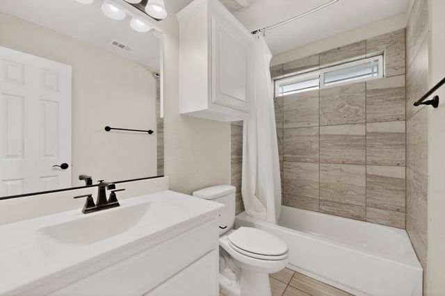 1296 Pleasant Run Drive, Haslet, TX 76052
