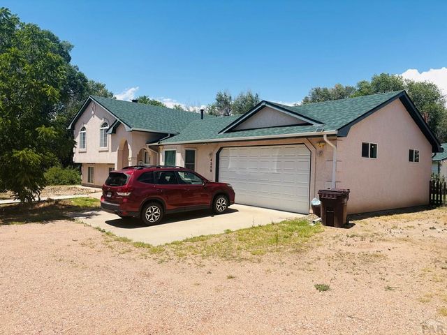 4339 Goodnight Ave, Pueblo, CO 81005