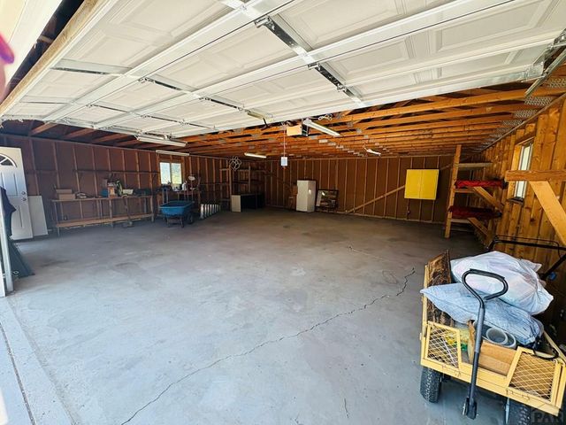 4339 Goodnight Ave, Pueblo, CO 81005