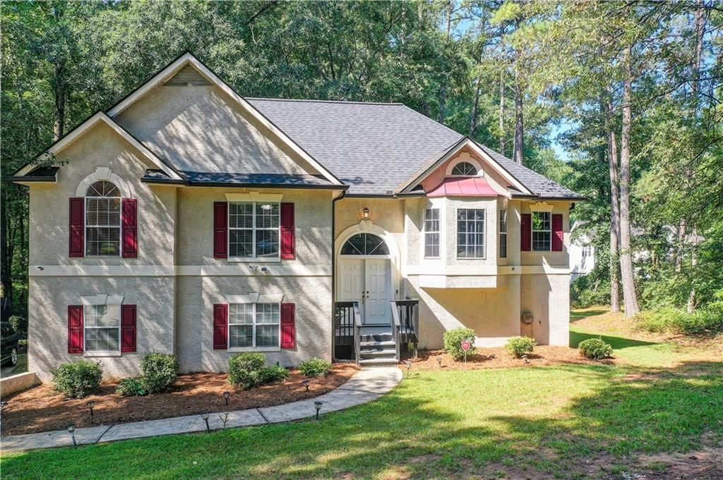 56 Montpelier Place, Sharpsburg, GA 30277