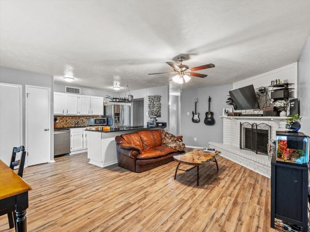 533 Windsor Drive, Allen, TX 75002