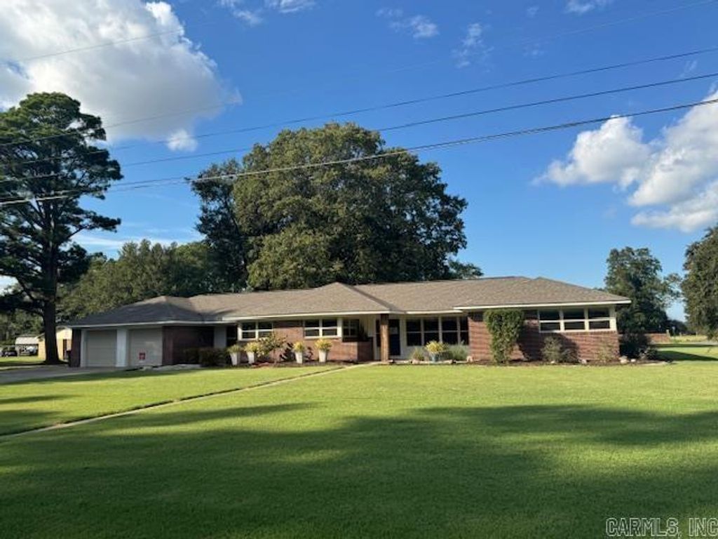 402 W Hoyle, Hazen, AR 72064