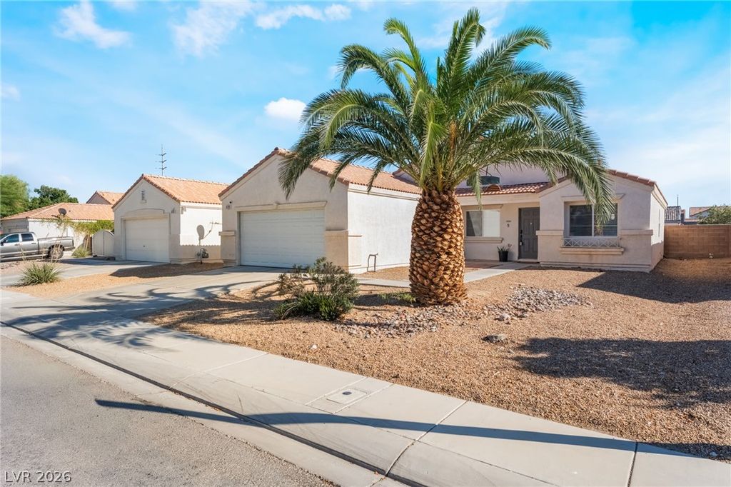 3729 Shimmering Creek Avenue, North Las Vegas, NV 89031 — photo 2