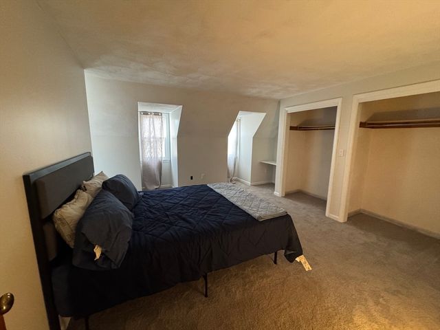 139 Wellman Ave 139, Chelmsford, MA 01863