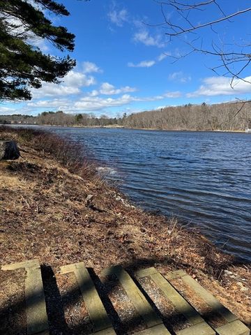 139 Wellman Ave 139, Chelmsford, MA 01863