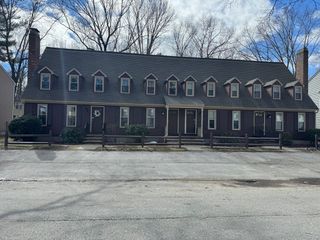 139 Wellman Ave 139, Chelmsford, MA 01863