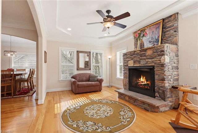 4420 Rosebriar Square Drive, Winston-salem, NC 27106