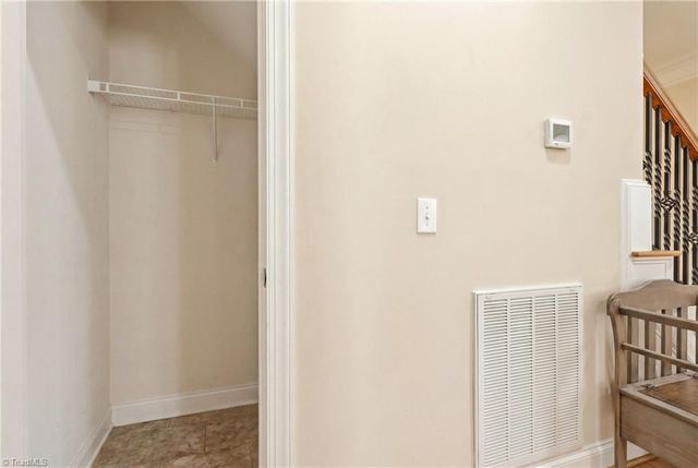 4420 Rosebriar Square Drive, Winston-salem, NC 27106