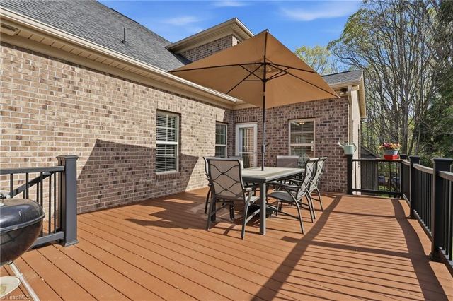 4420 Rosebriar Square Drive, Winston-salem, NC 27106