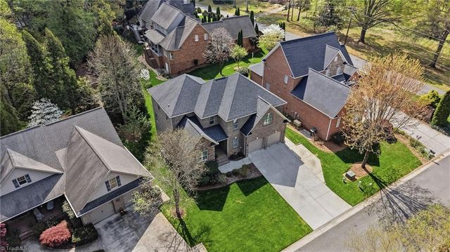 4420 Rosebriar Square Drive, Winston-salem, NC 27106