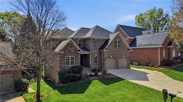 4420 Rosebriar Square Drive, Winston-salem, NC 27106