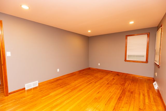 45 Renshaw Road, Hamden, CT 06518