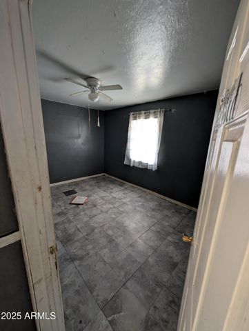 2915 W PIERCE Street, Phoenix, AZ 85009