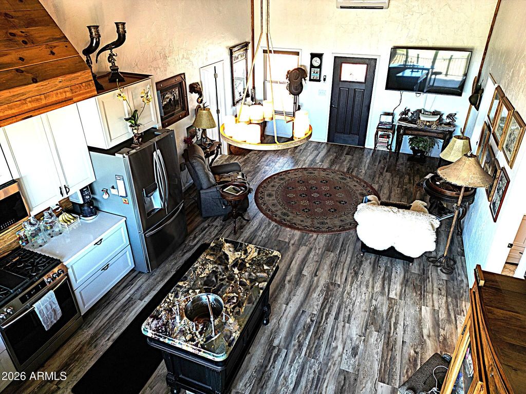 Image 3 of property listing at 286 S Palm Road, Pearce, AZ 85625