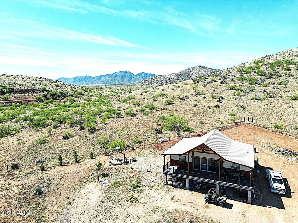 Image 34 of property listing at 286 S Palm Road, Pearce, AZ 85625