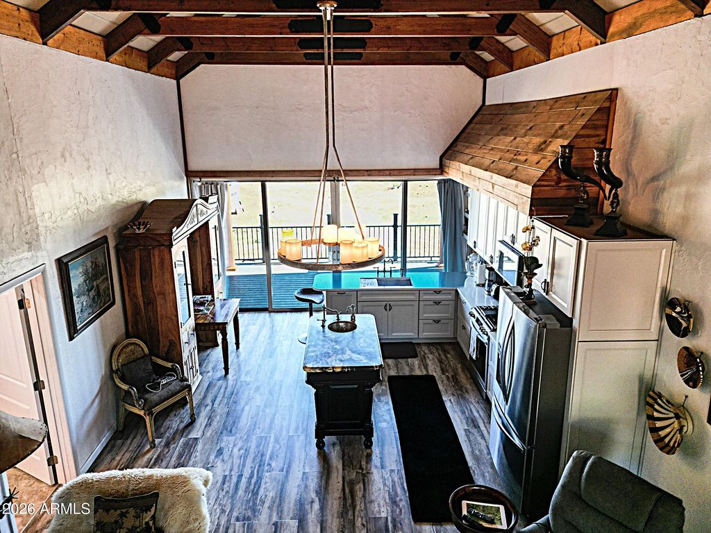Image 4 of property listing at 286 S Palm Road, Pearce, AZ 85625