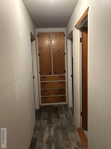 13 W Bannock Road, Salmon, ID 83467