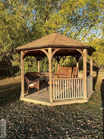 13 W Bannock Road, Salmon, ID 83467