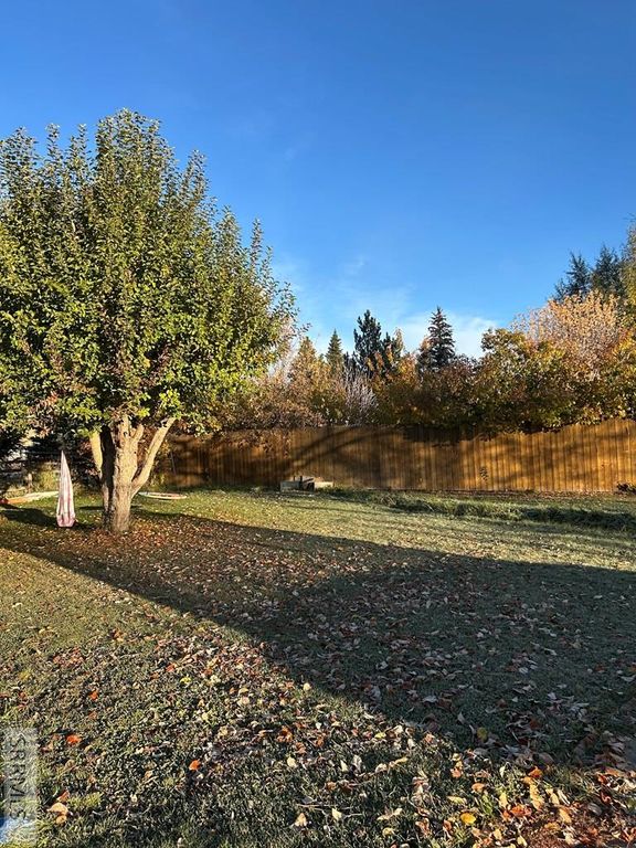 Image 21 of property listing at 13 W Bannock Road, Salmon, ID 83467