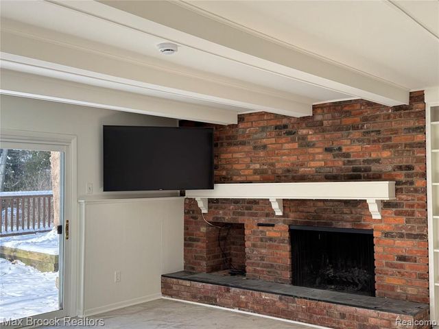 4138 Westover Drive, West Bloomfield, MI 48323