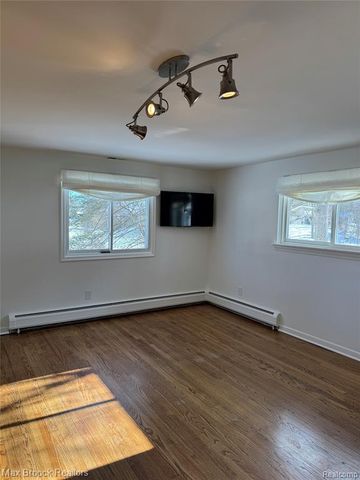 4138 Westover Drive, West Bloomfield, MI 48323