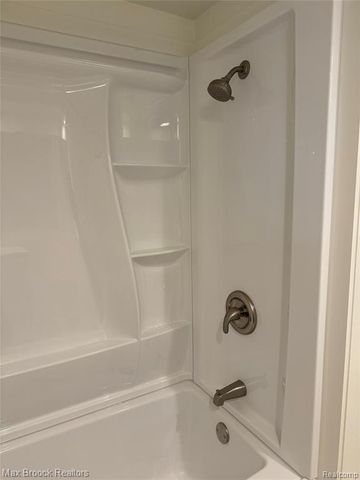 4138 Westover Drive, West Bloomfield, MI 48323