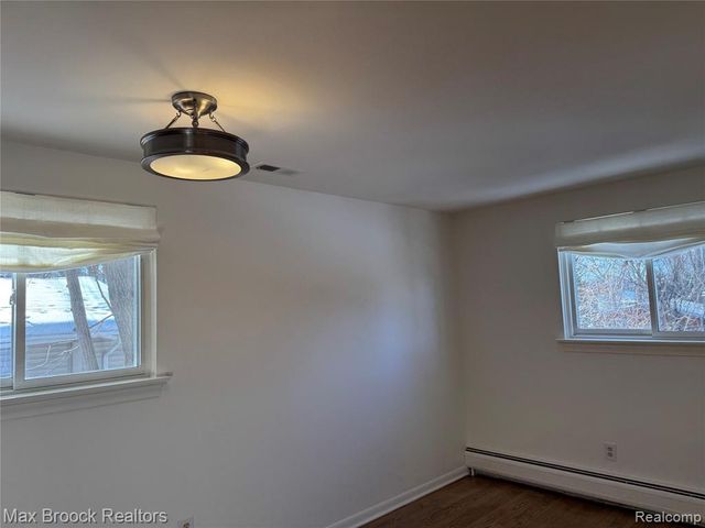 4138 Westover Drive, West Bloomfield, MI 48323