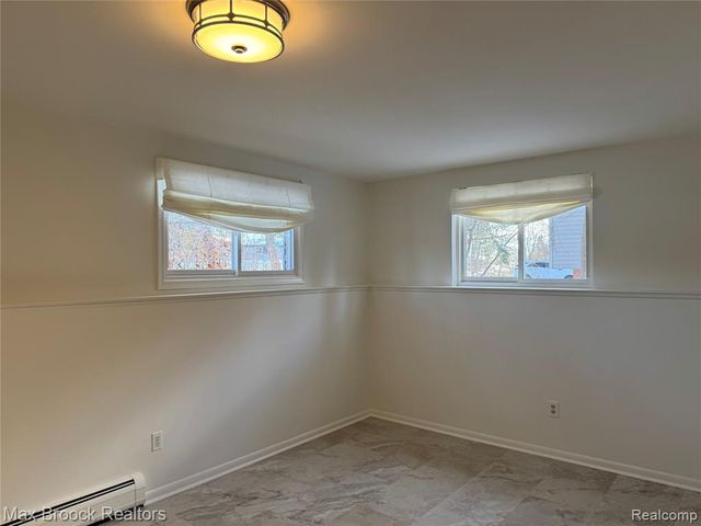 4138 Westover Drive, West Bloomfield, MI 48323