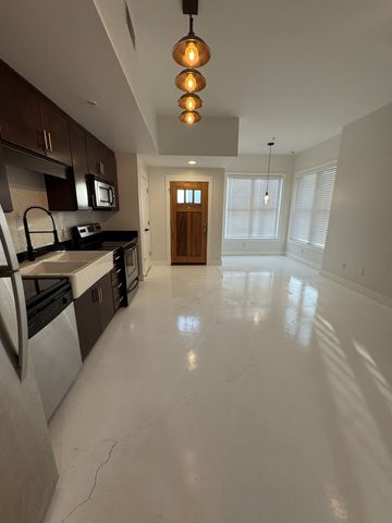1204 6th Ave, N, Nashville, TN 37208