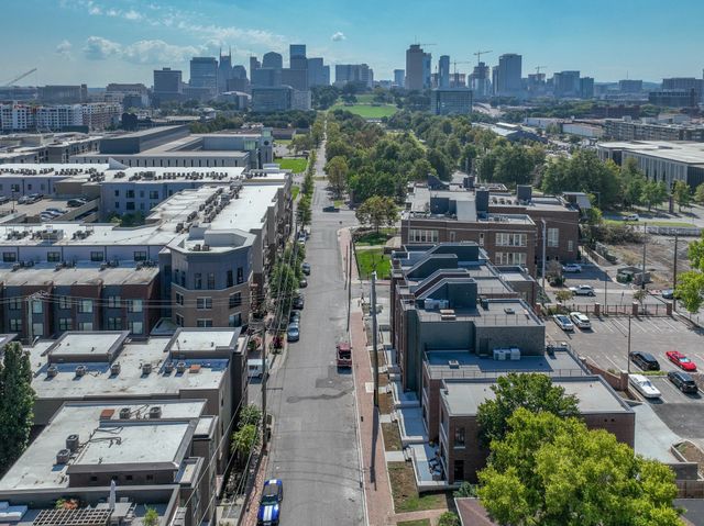 1204 6th Ave, N, Nashville, TN 37208