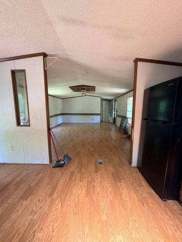 1972 Garvin Ridge Road, Olive Hill, KY 41164