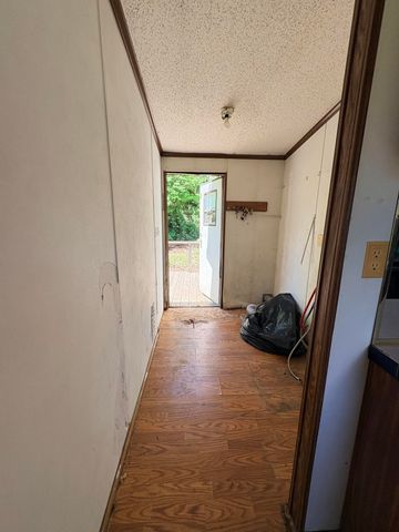 1972 Garvin Ridge Road, Olive Hill, KY 41164