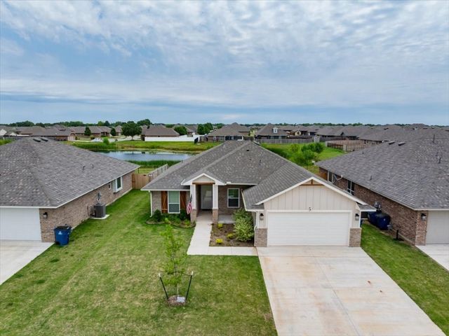 1712 Bloomington Court, Newcastle, OK 73065