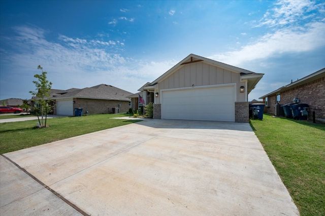 1712 Bloomington Court, Newcastle, OK 73065