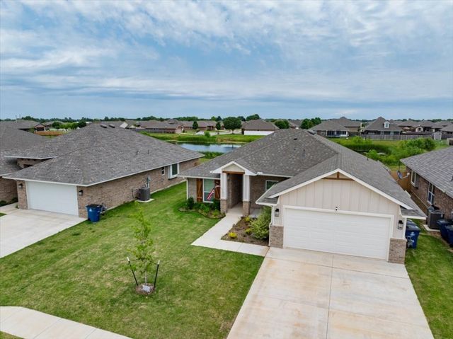 1712 Bloomington Court, Newcastle, OK 73065