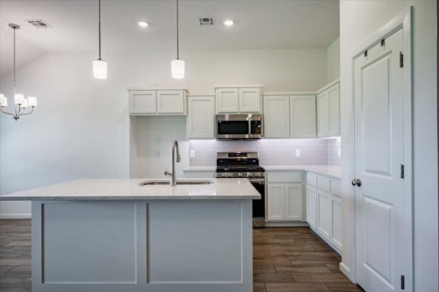 1712 Bloomington Court, Newcastle, OK 73065