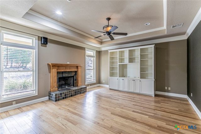 101 Crescent Mesa, Belton, TX 76513