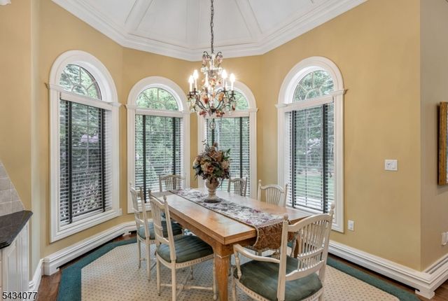 68 Brams Hill Dr, Mahwah Twp., NJ 07430