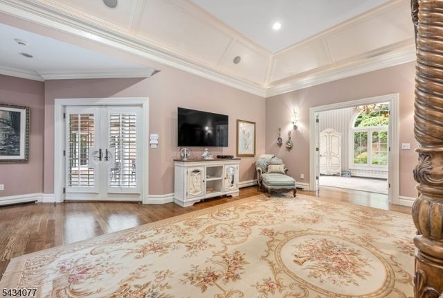 68 Brams Hill Dr, Mahwah Twp., NJ 07430